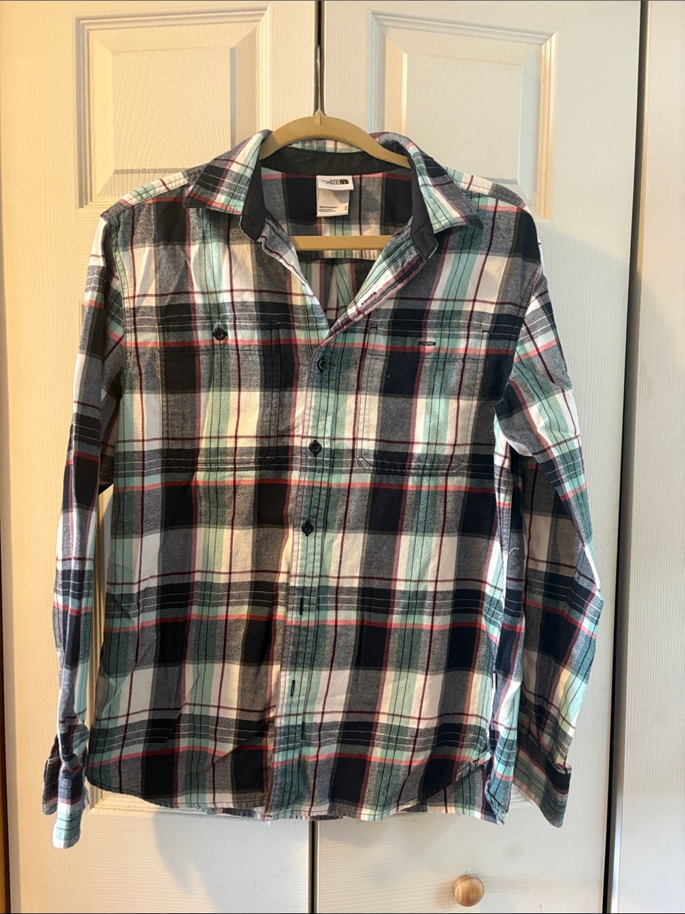 The North Face Men's Plaid Button-Down Shirt in Teal, Black, White